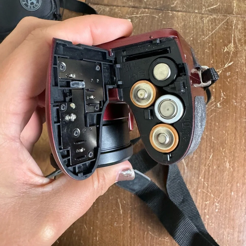 GE‎ X5 Power Pro Series 14.1 MP Digital Camera with 15X Optical Zoom Red WORKS